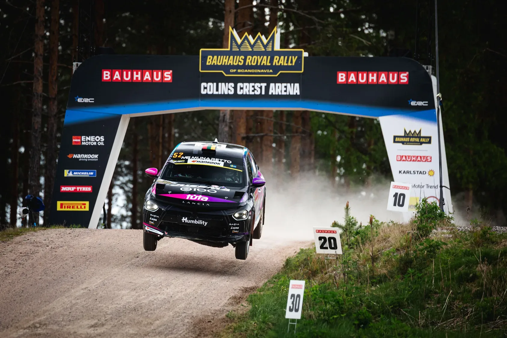 Linksmieji Marko Buteikio ir Tito Čapkausko kalneliai „Junior ERC“ etape Švedijoje: šeštadienį podiumas išslydo iš rankų, o sekmadienį buvo greičiausi