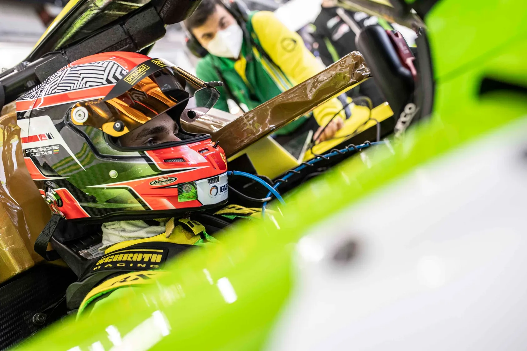 Gustas Grinbergas vėl Europos Le Mans čempionate: paskutinę sekundę pakeitė tautietį